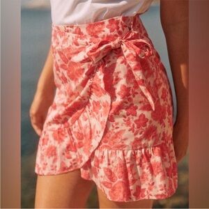 SÉZANE Camila Skirt in Coral Flowers Print sz US 8 / FR 40